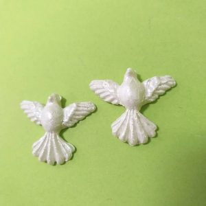 Pombinhas em Biscuit Pintadas