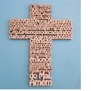 Cruz em Madeira, com a Oração do "Pai Nosso"