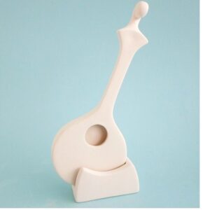 Guitarra Portuguesa com Suporte, em Chacota